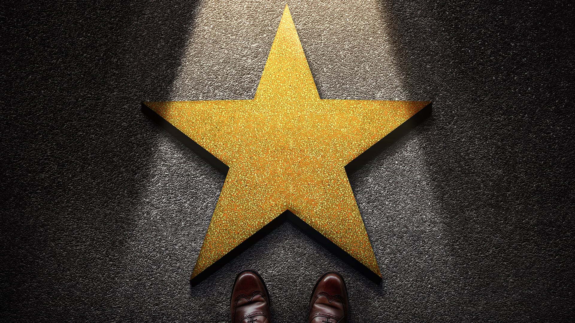 Carrie Cheeks Named 2022 “Rising Star” by Insurance Business America